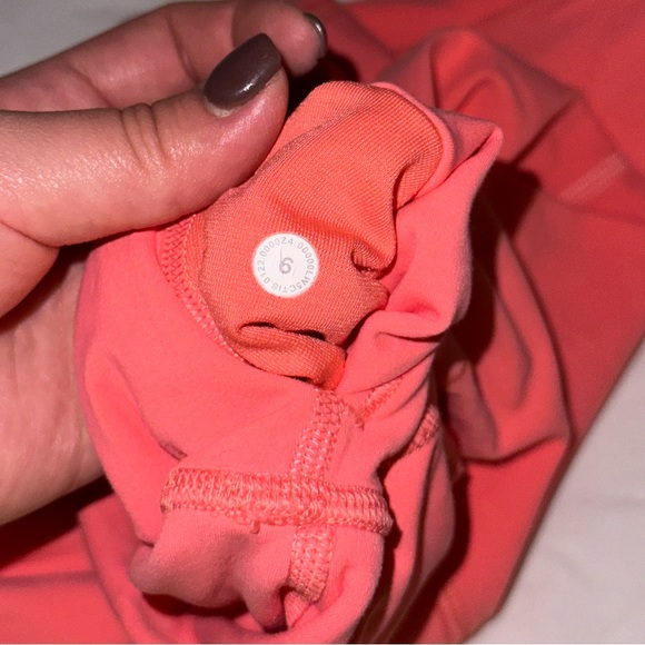 🧡 Lululemon Raspberry Cream Aligns 🧡 - Picture 2 of 7
